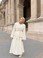 Lina Kürk Takım Krem – poz